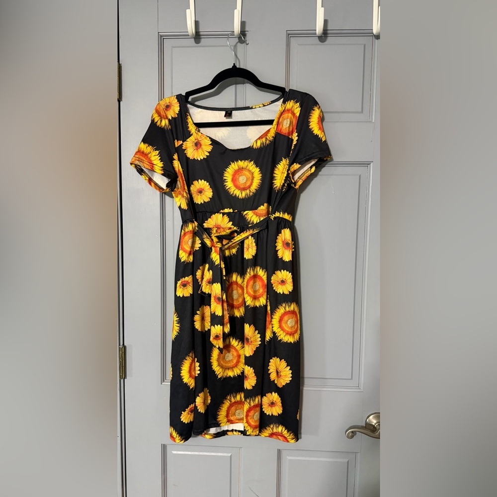 Sunflower Print Dress Black Yellow Tie Waist Fit Flare Short Sleeve Midi